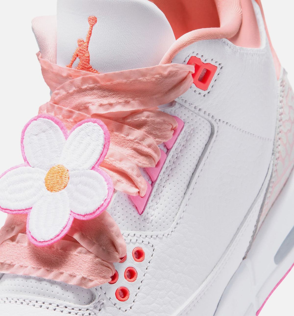 Air Jordan 3 Retro 'Spring Flowers' Grade School - Pearl Pink/Pink Bloom/Pink Glow/Hyper Orange
